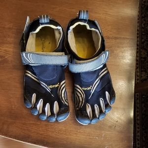 Used Vibram Five fingers shoes